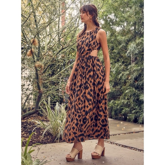 MIOU MUSE Leopard Cut Out Midi Dress - Picture 1 of 12